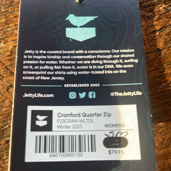 Nice comfortable fleece sz small.  Good for work, happy hour or dinner NWOT - Picture 4 of 6